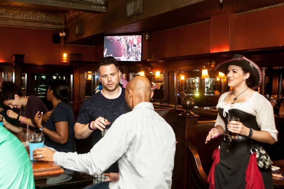 Alexandria ghost tour pub crawl