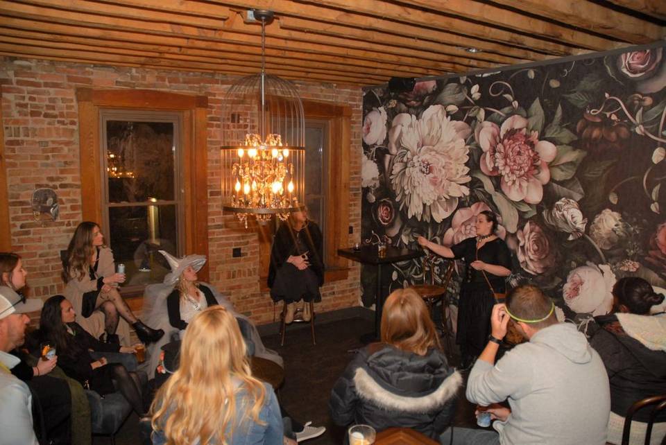 Cincinnati ghost tour pub crawl