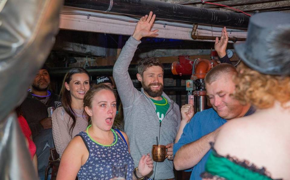 Denver ghost tour pub crawl