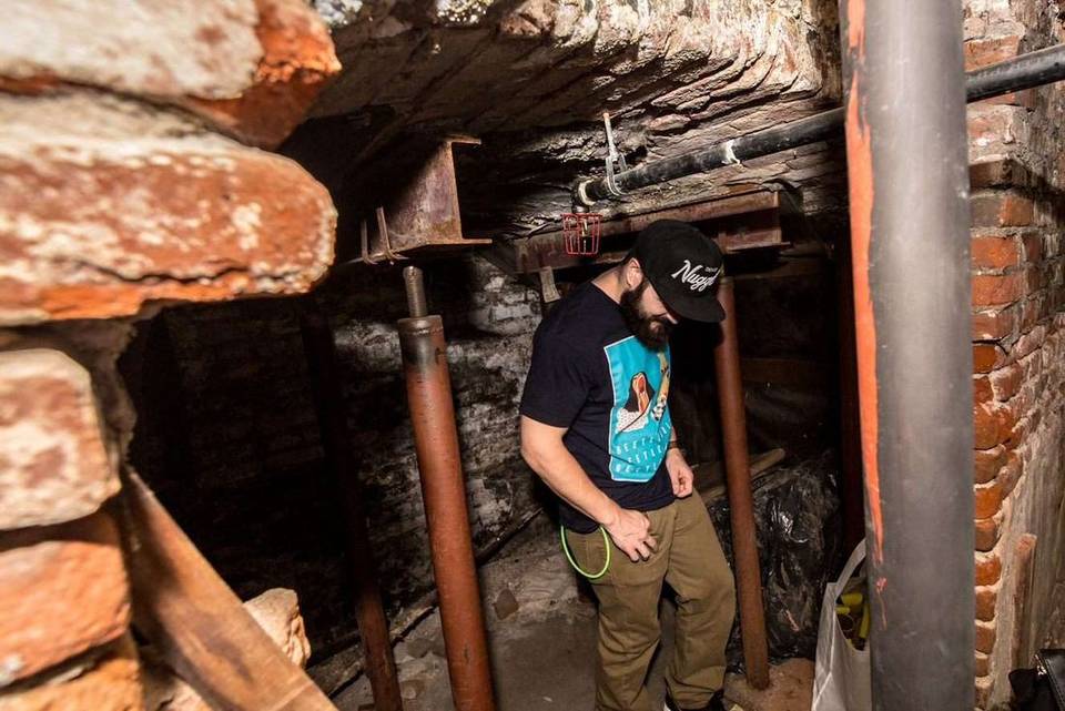 Denver ghost tour pub crawl
