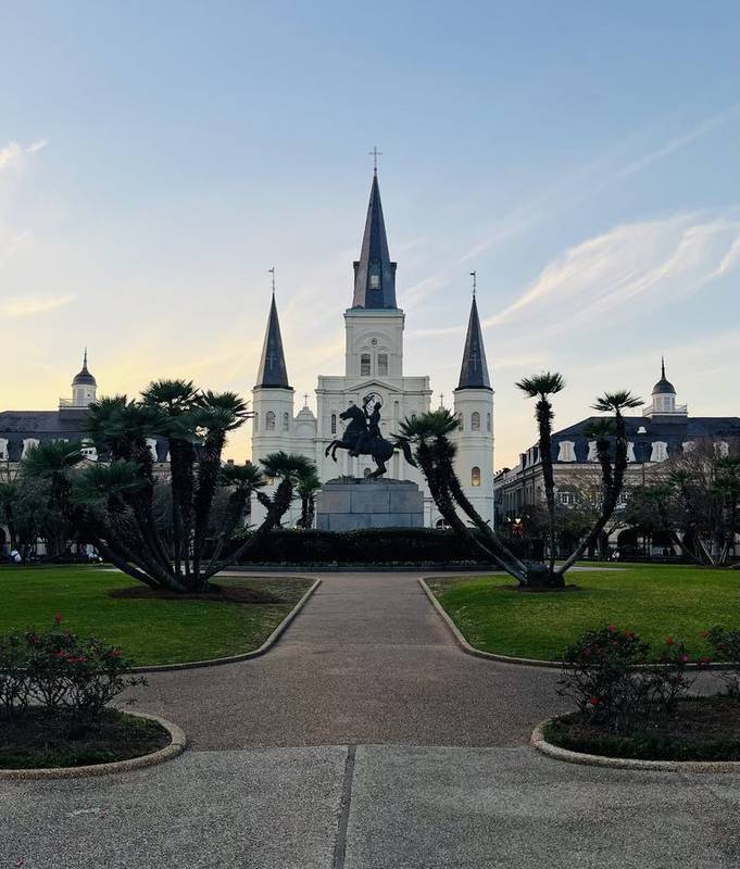 New Orleans ghost tour pub crawl